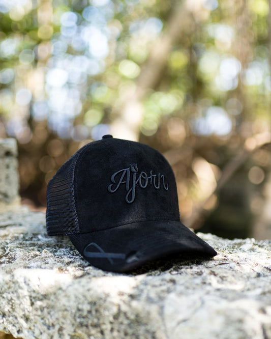 Classic Logo Trucker Hat - Black (Black)